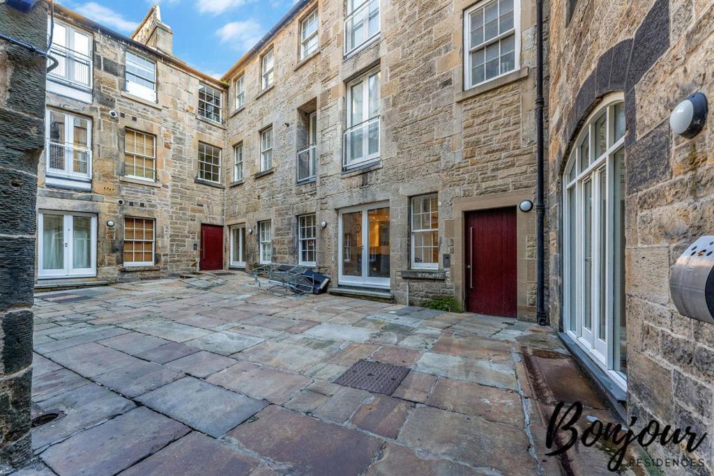 Spacious 2Br-1Ba - Grassmarket - Free Parking By Bonjour Residences Edinburgh Exterior photo